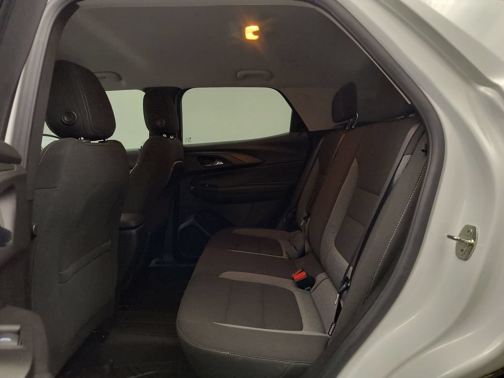 Used 2023 Chevrolet TrailBlazer LT AWD/4WD image 13