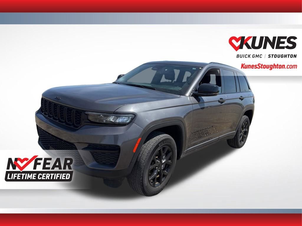 Used 2024 Jeep Grand Cherokee Altitude AWD/4WD image 6