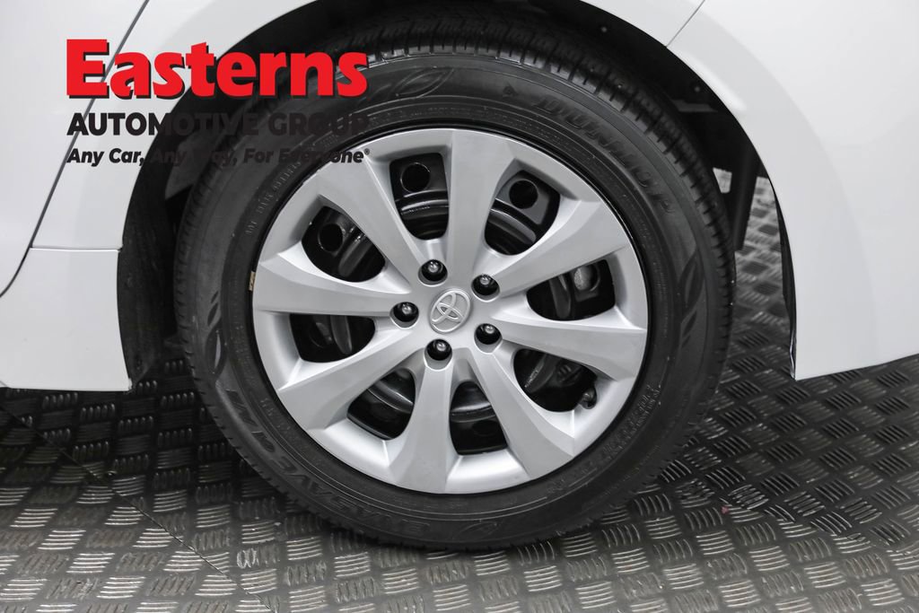 Used 2024 Toyota Corolla LE image 33