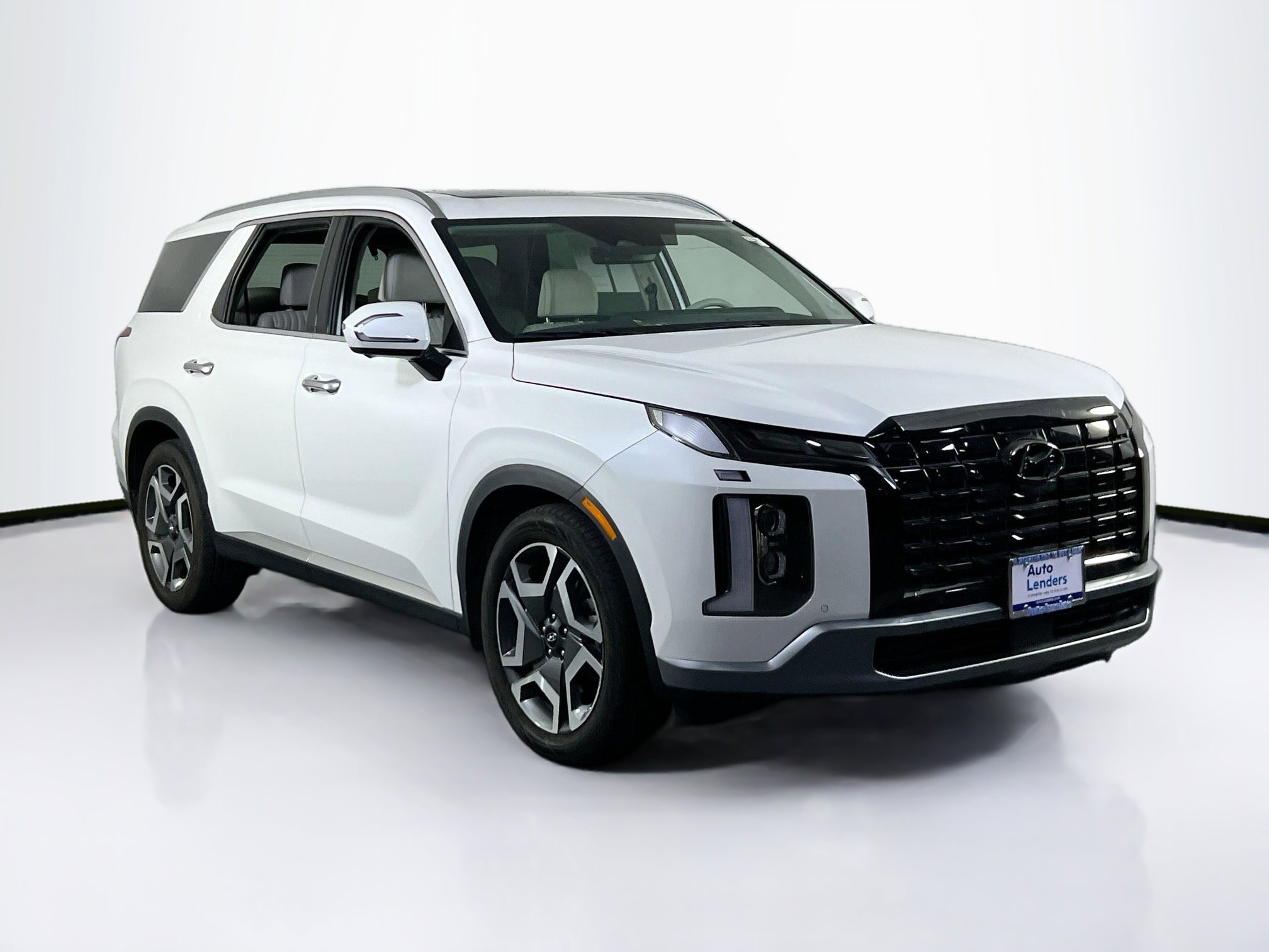 Used 2024 Hyundai Palisade Limited AWD/4WD image 3
