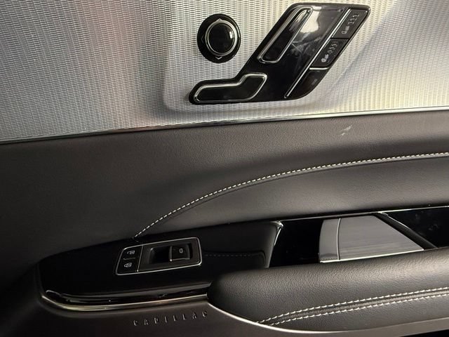 Certified 2024 Cadillac Lyriq Tech RWD image 32