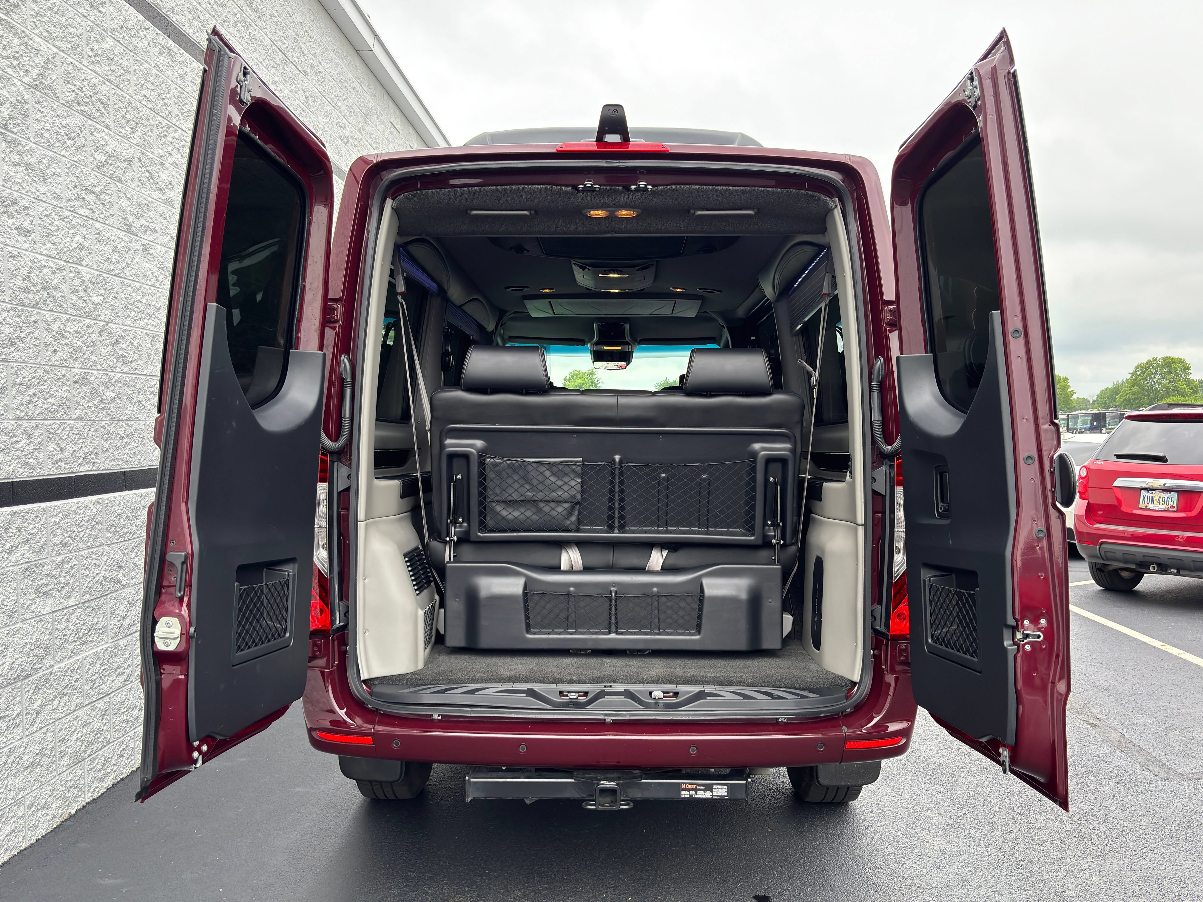 Used 2024 Mercedes-Benz Sprinter 2500 image 12