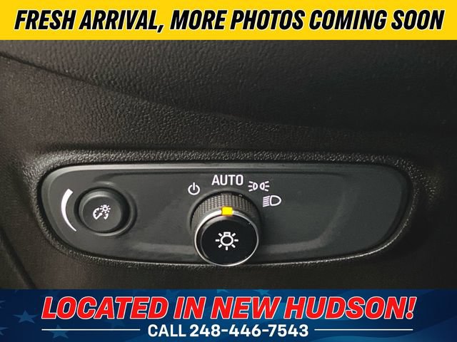 Used 2020 Chevrolet Equinox LS w/ LS Convenience Package AWD/4WD image 17