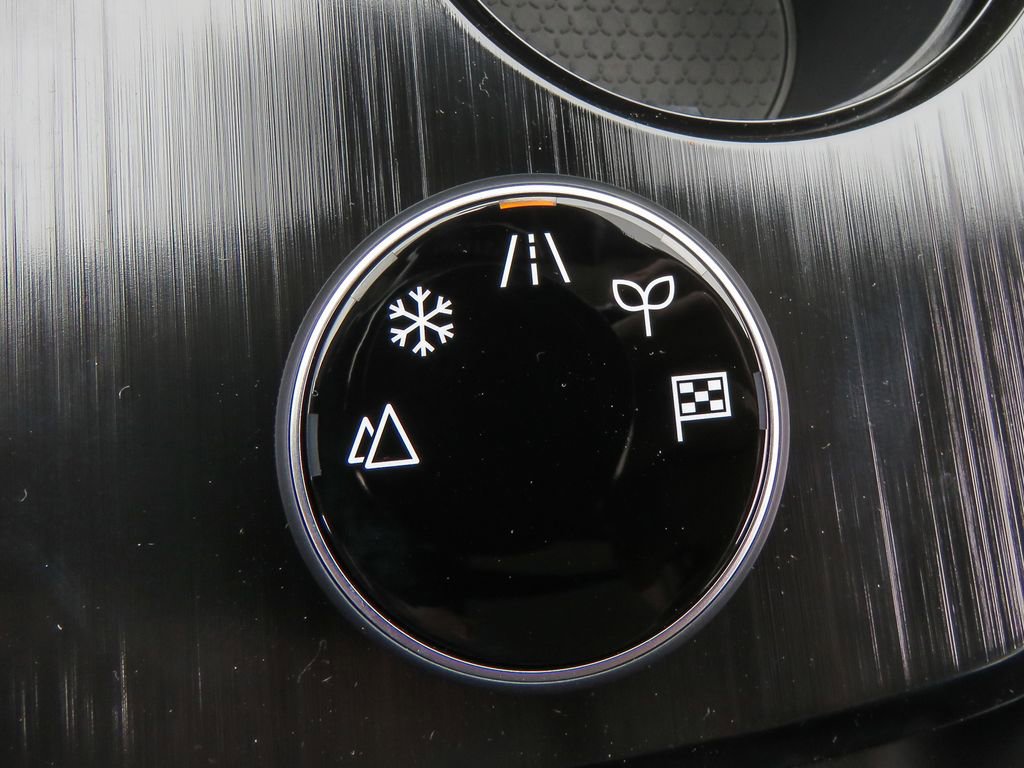 Certified 2025 Nissan Rogue S image 23