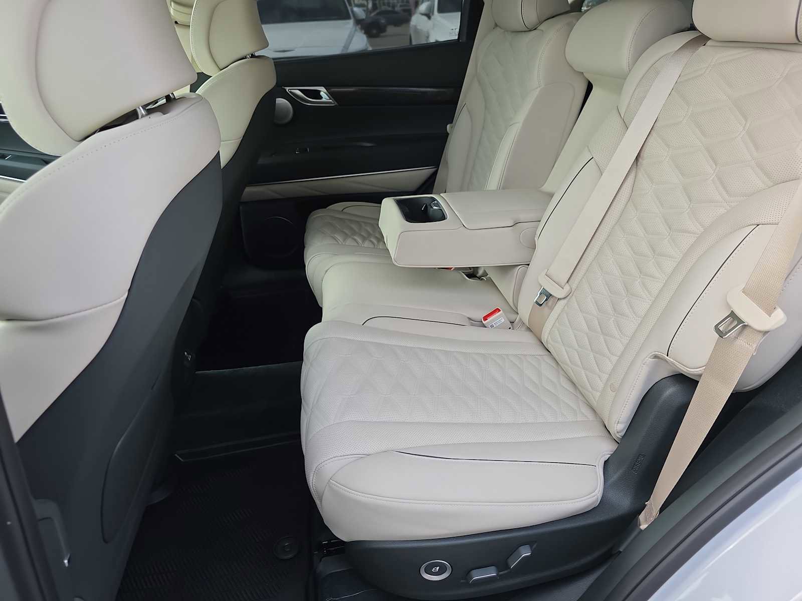 New 2026 Genesis GV80 3.5T e-SC image 24