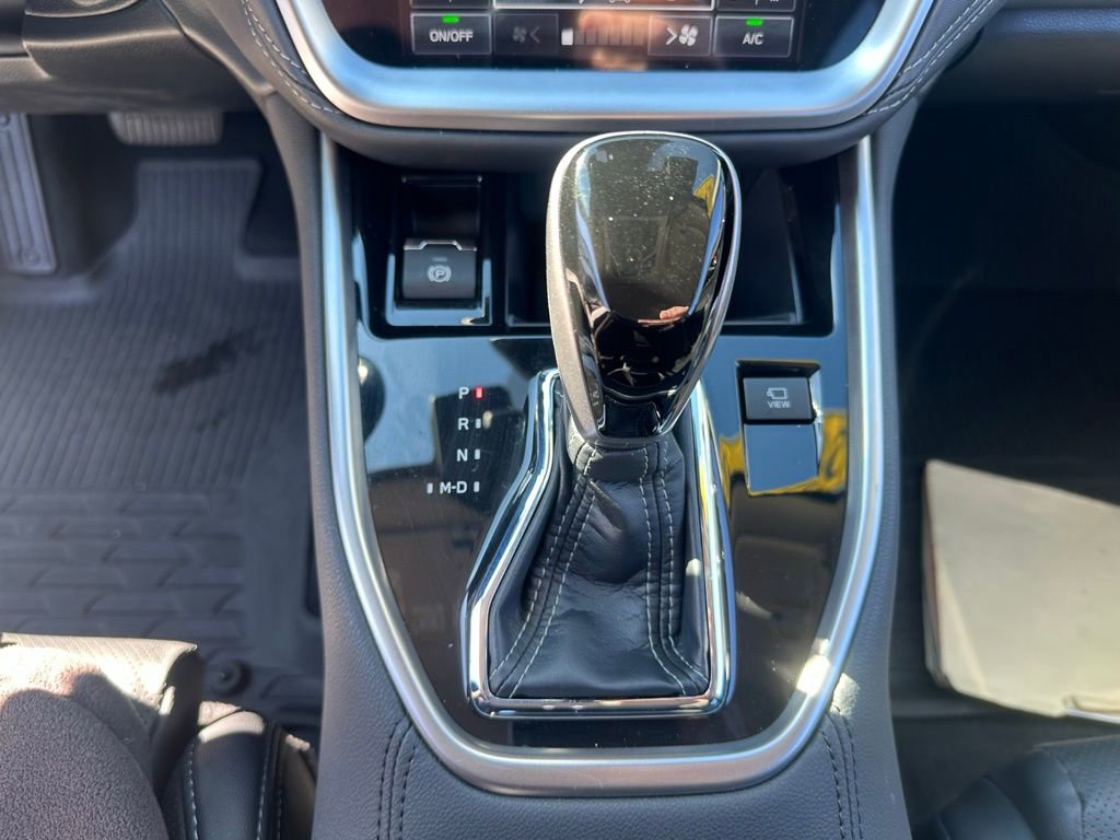 Used 2025 Subaru Outback Touring image 30