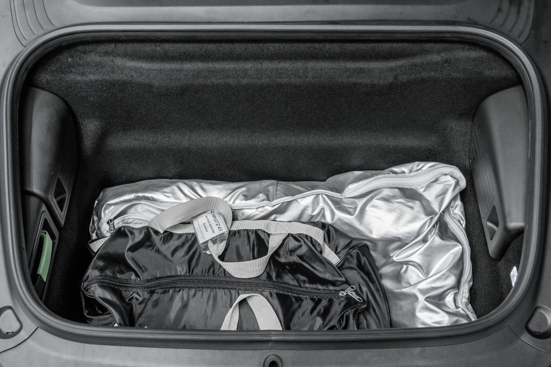 Used 2018 Porsche 911 GT2 RS w/ Weissach Package image 32