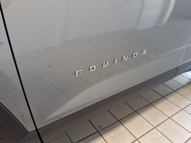 Used 2026 Chevrolet Equinox LT AWD/4WD image 6
