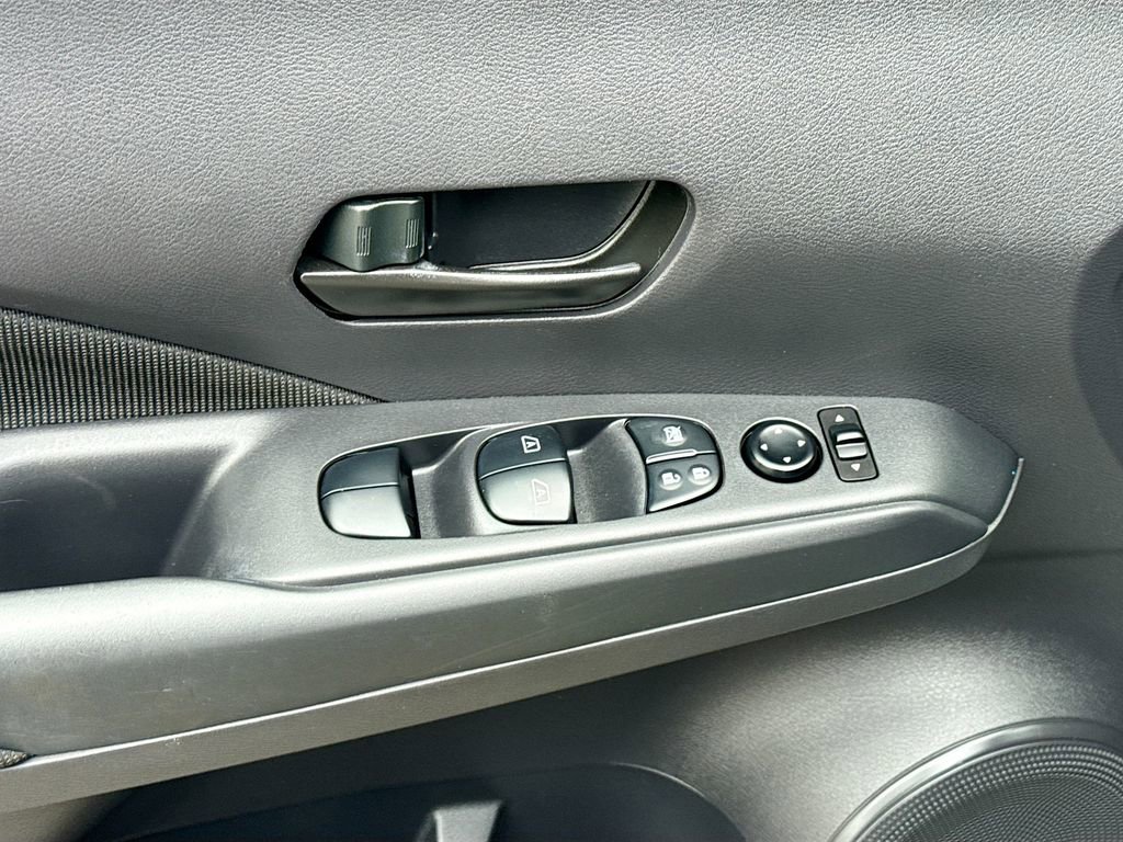 Used 2024 Nissan Kicks S FWD image 21