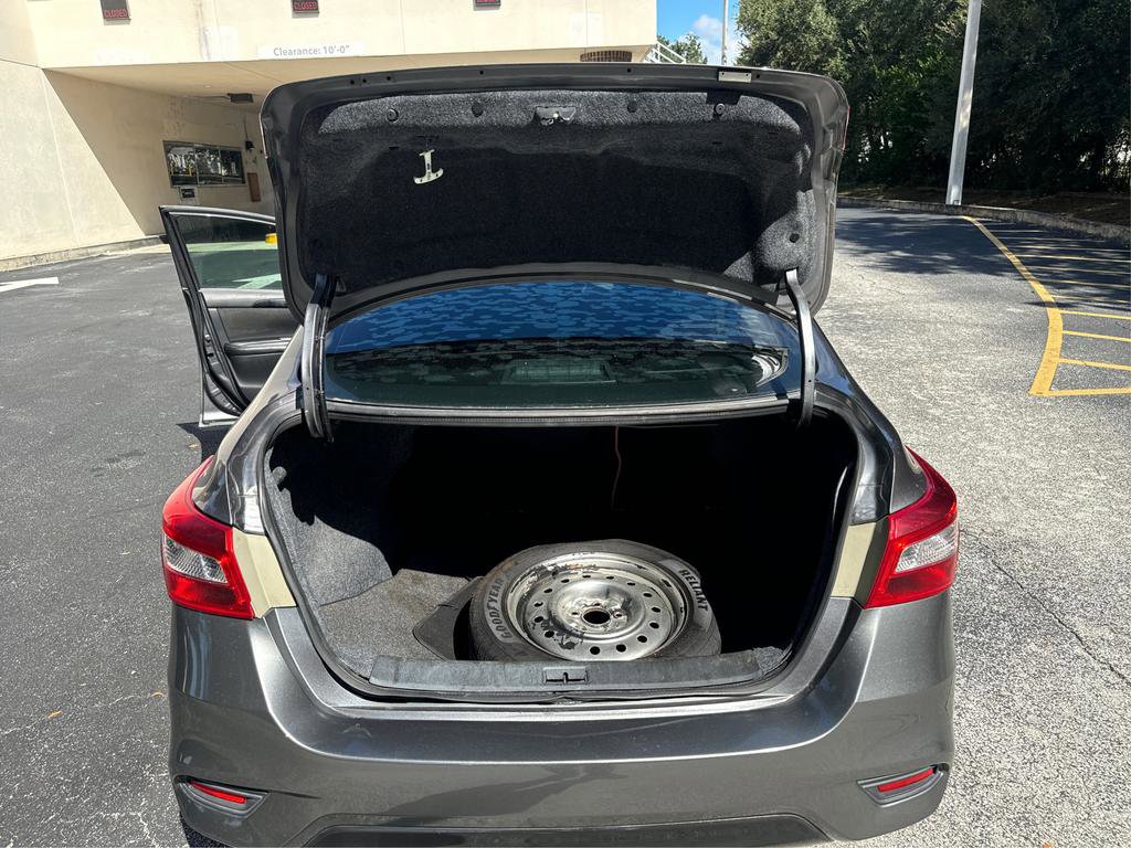 Used 2019 Nissan Sentra SV image 11