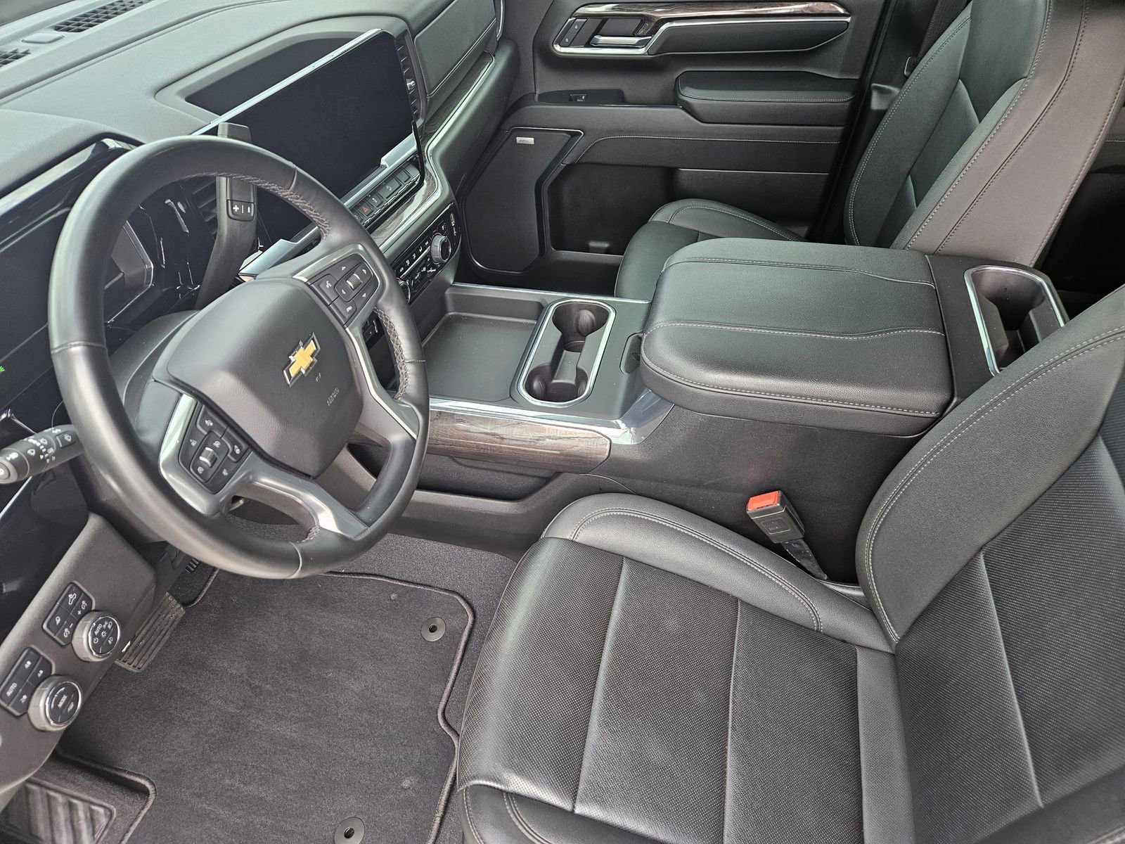 Certified 2024 Chevrolet Silverado 2500 LTZ w/ LTZ Convenience Package image 20