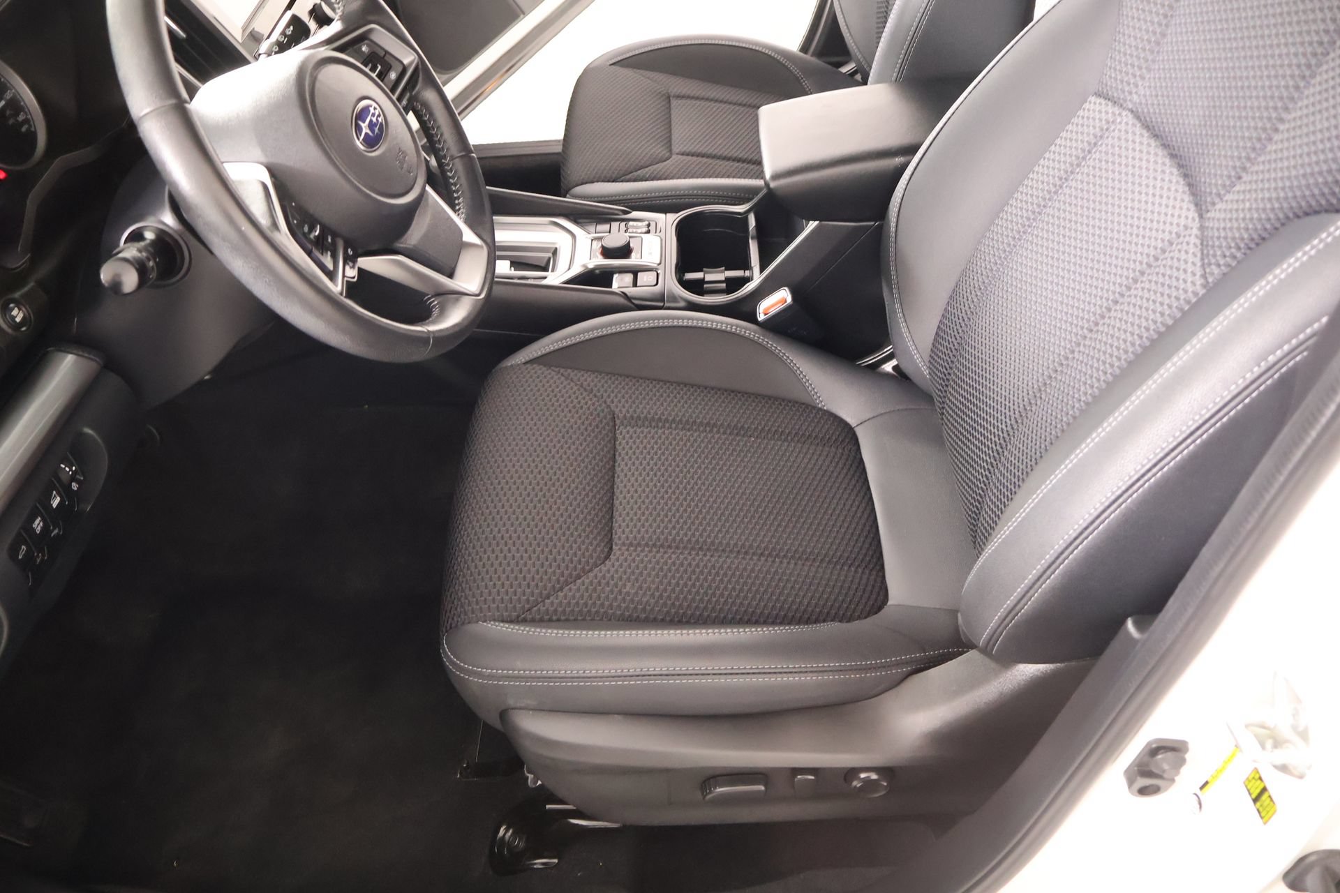 Used 2022 Subaru Forester Premium AWD/4WD image 11