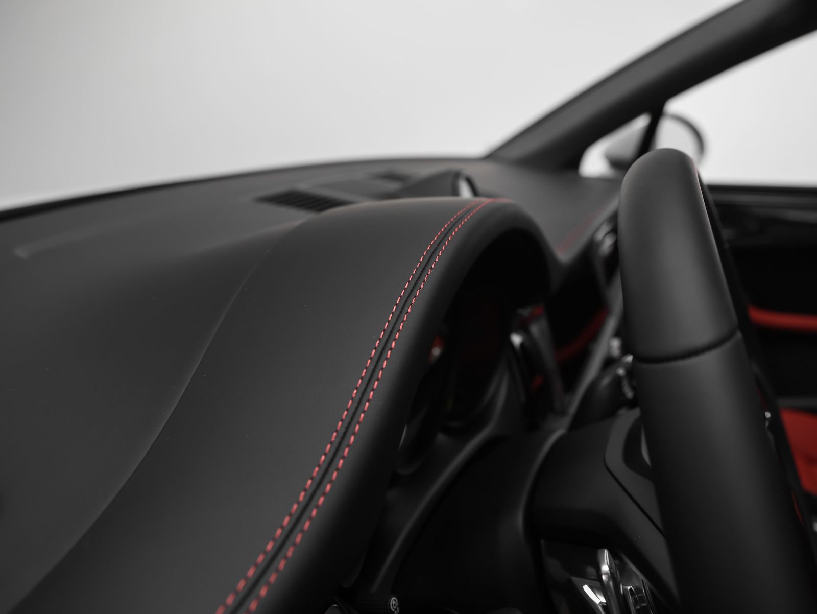 New 2026 Porsche Macan image 31