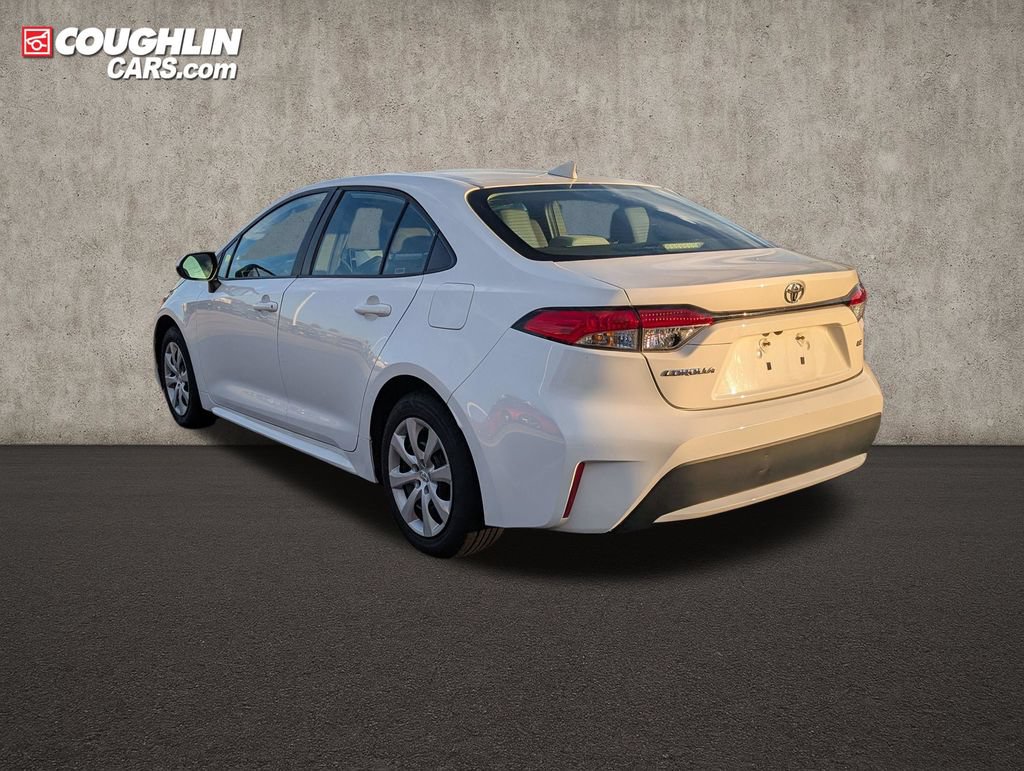 Used 2022 Toyota Corolla LE FWD image 5