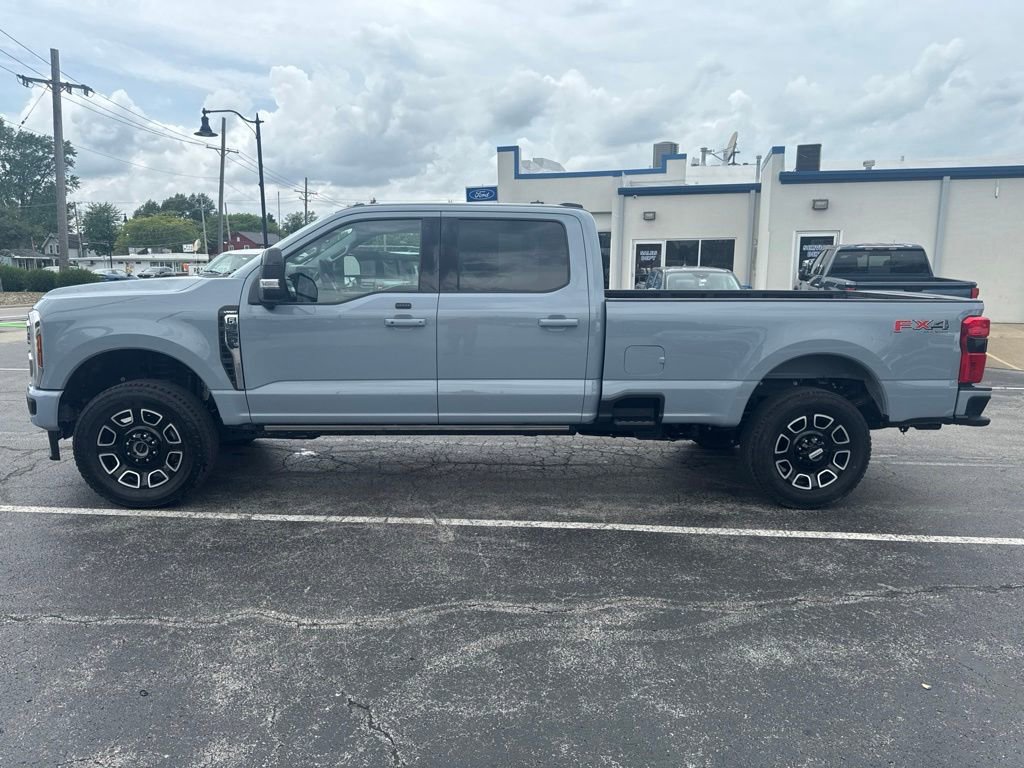 Used 2025 Ford F350 Lariat w/ Lariat Ultimate Package AWD/4WD image 6