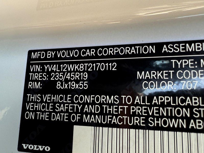 New 2026 Volvo V60 B5 Cross Country Plus w/ Climate Package image 17