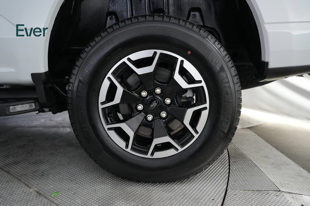 Used 2023 Ford F150 Lightning XLT AWD/4WD image 10