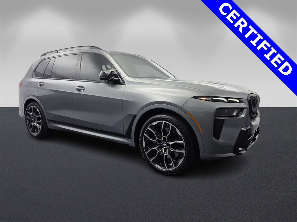 Used 2025 BMW X7 M60i image 1