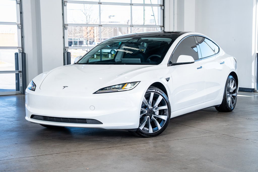Used 2025 Tesla Model 3 Long Range image 2