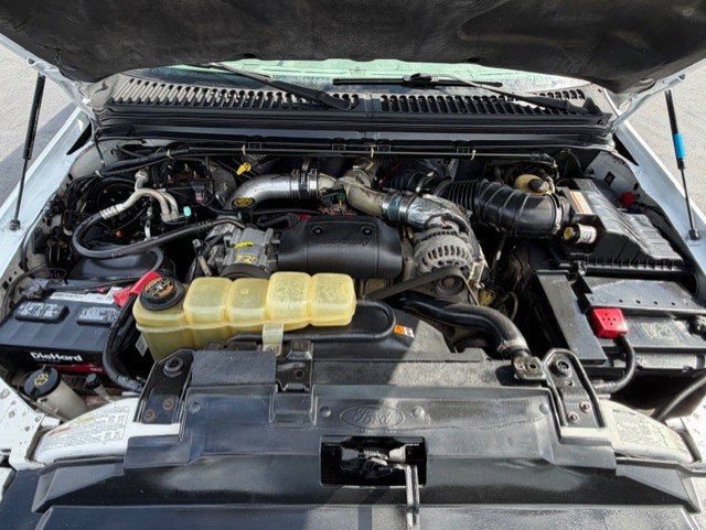 Used 2001 Ford F350 XL image 17