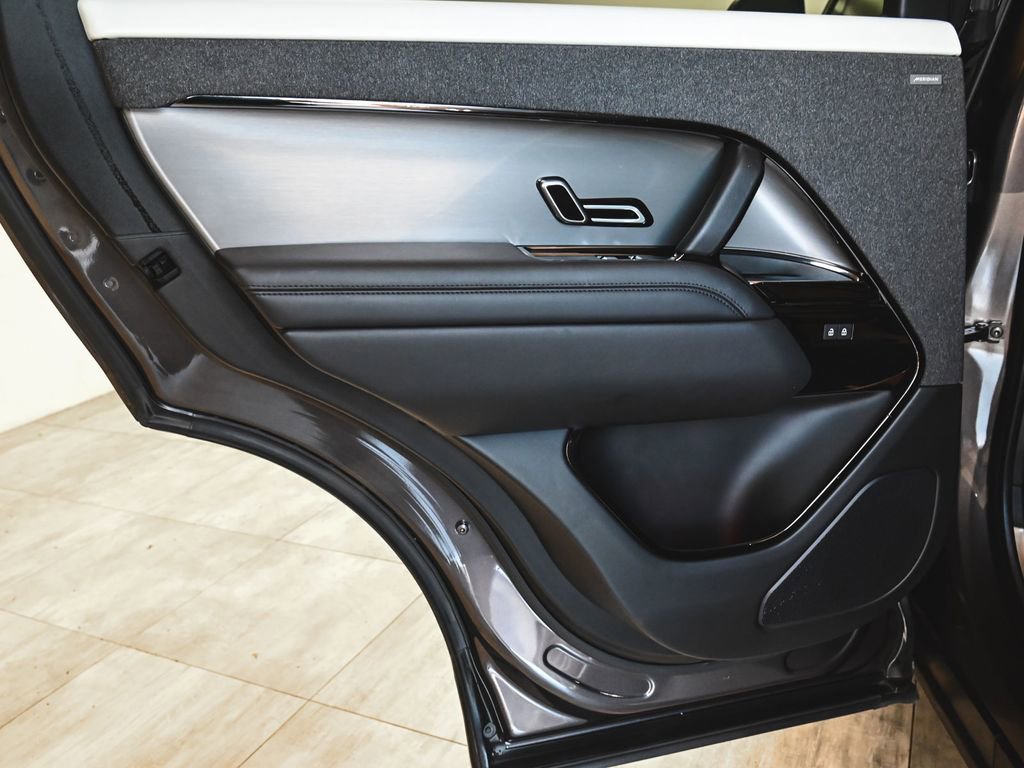 Used 2023 Land Rover Range Rover Sport SE Dynamic image 12