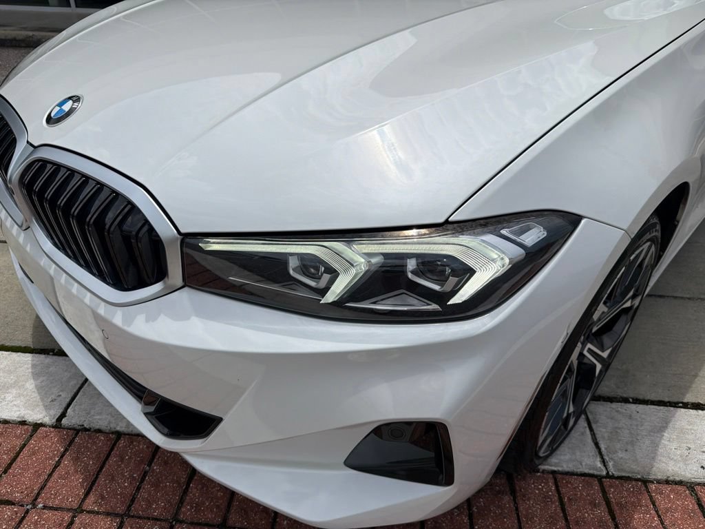 Used 2025 BMW 330i Sedan RWD image 12