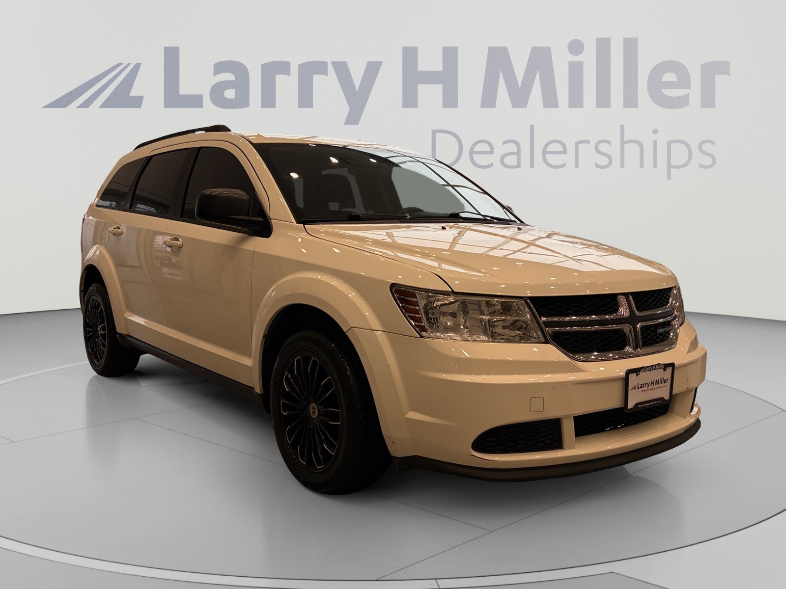 Used 2018 Dodge Journey SE w/ Connectivity Group FWD image 7