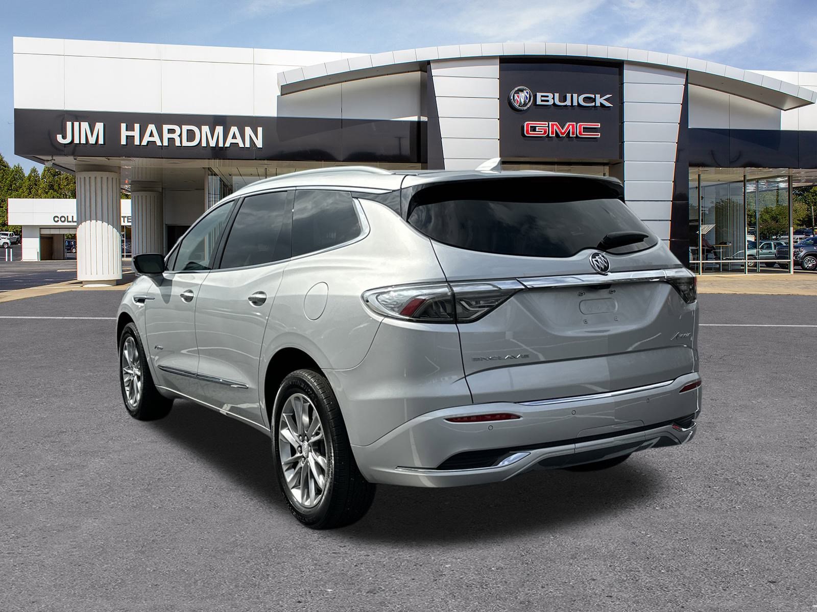 Used 2022 Buick Enclave Avenir w/ Avenir Technology Package image 5