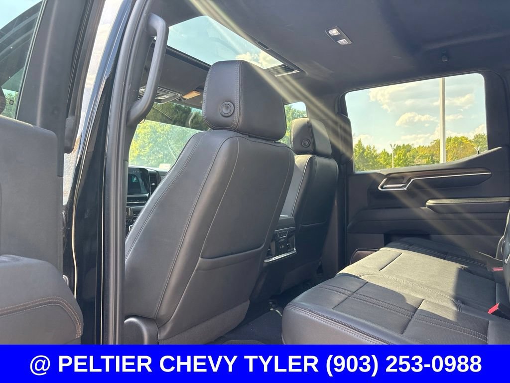 Used 2023 Chevrolet Silverado 1500 High Country w/ Technology Package AWD/4WD image 21