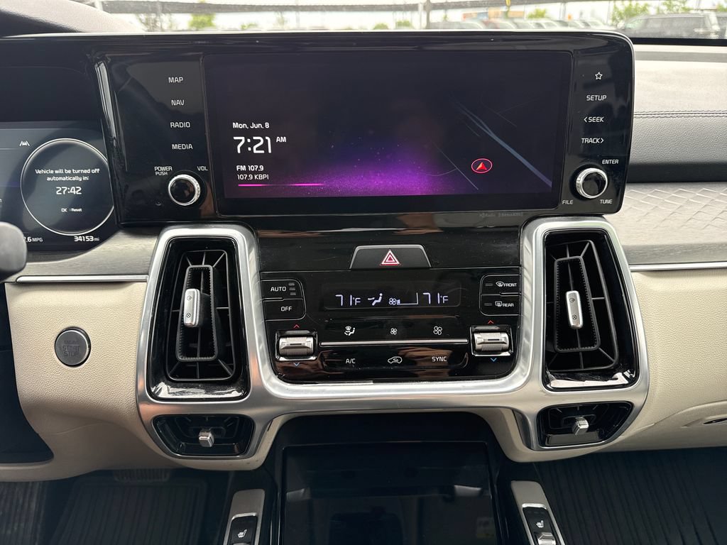 Used 2023 Kia Sorento SX AWD/4WD image 19