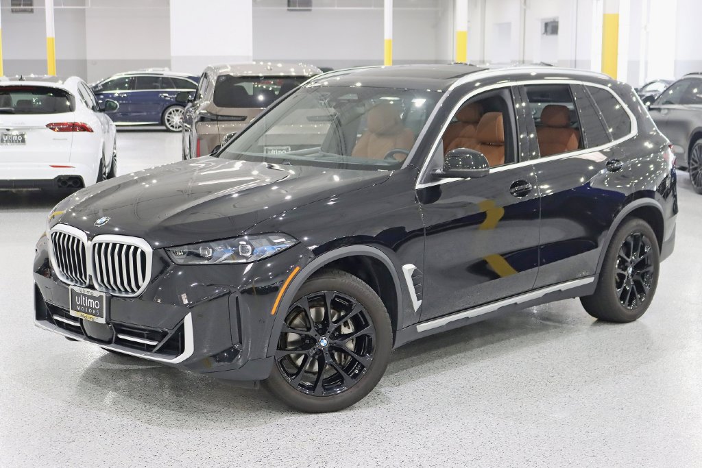 Used 2024 BMW X5 xDrive40i w/ Premium Package AWD/4WD image 6