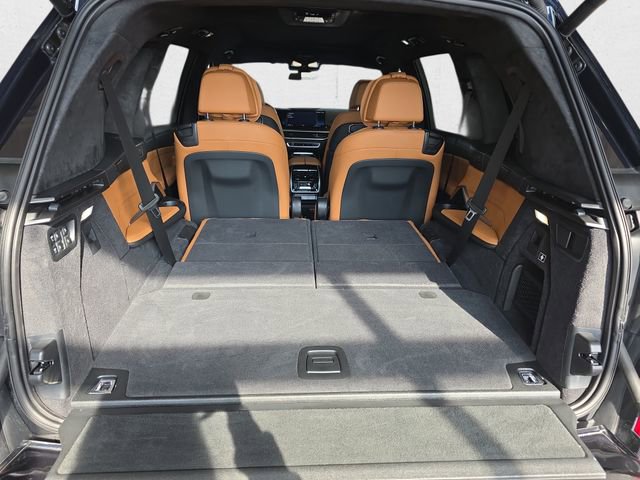 Used 2024 BMW X7 xDrive40i w/ Executive Package image 14