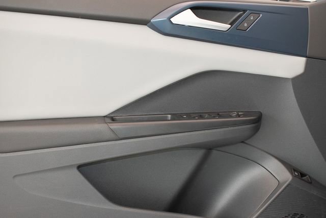 Used 2023 Volkswagen Taos SE AWD/4WD image 21