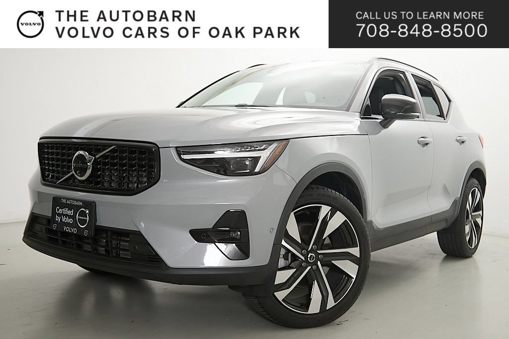Certified 2025 Volvo XC40 B5 Ultra