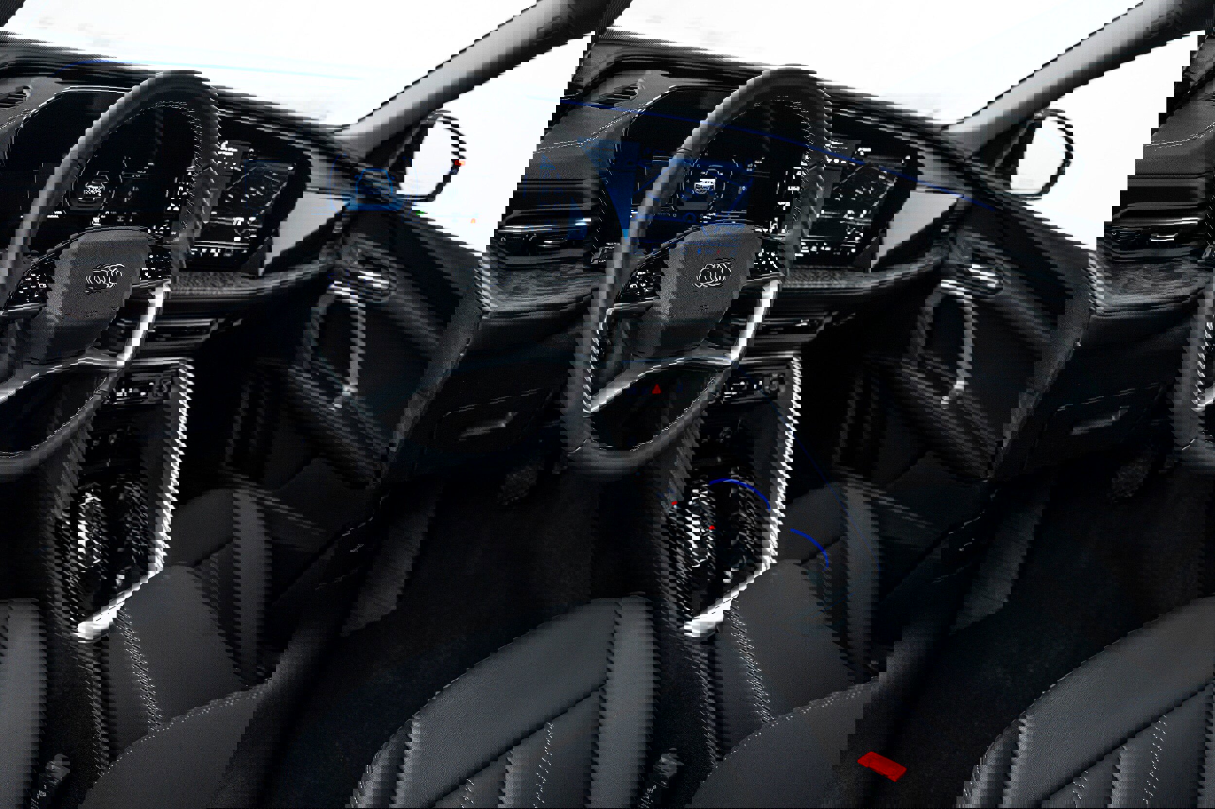 Certified 2025 Audi Q5 Premium w/ Convenience Package image 9