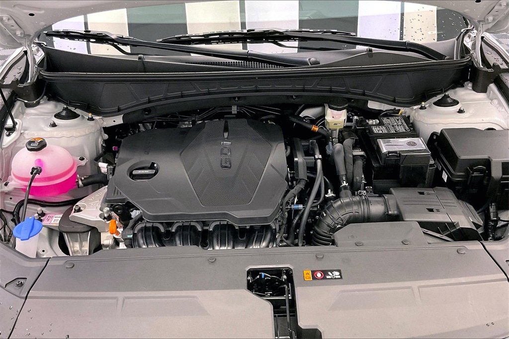 New 2025 Hyundai Tucson SE image 11