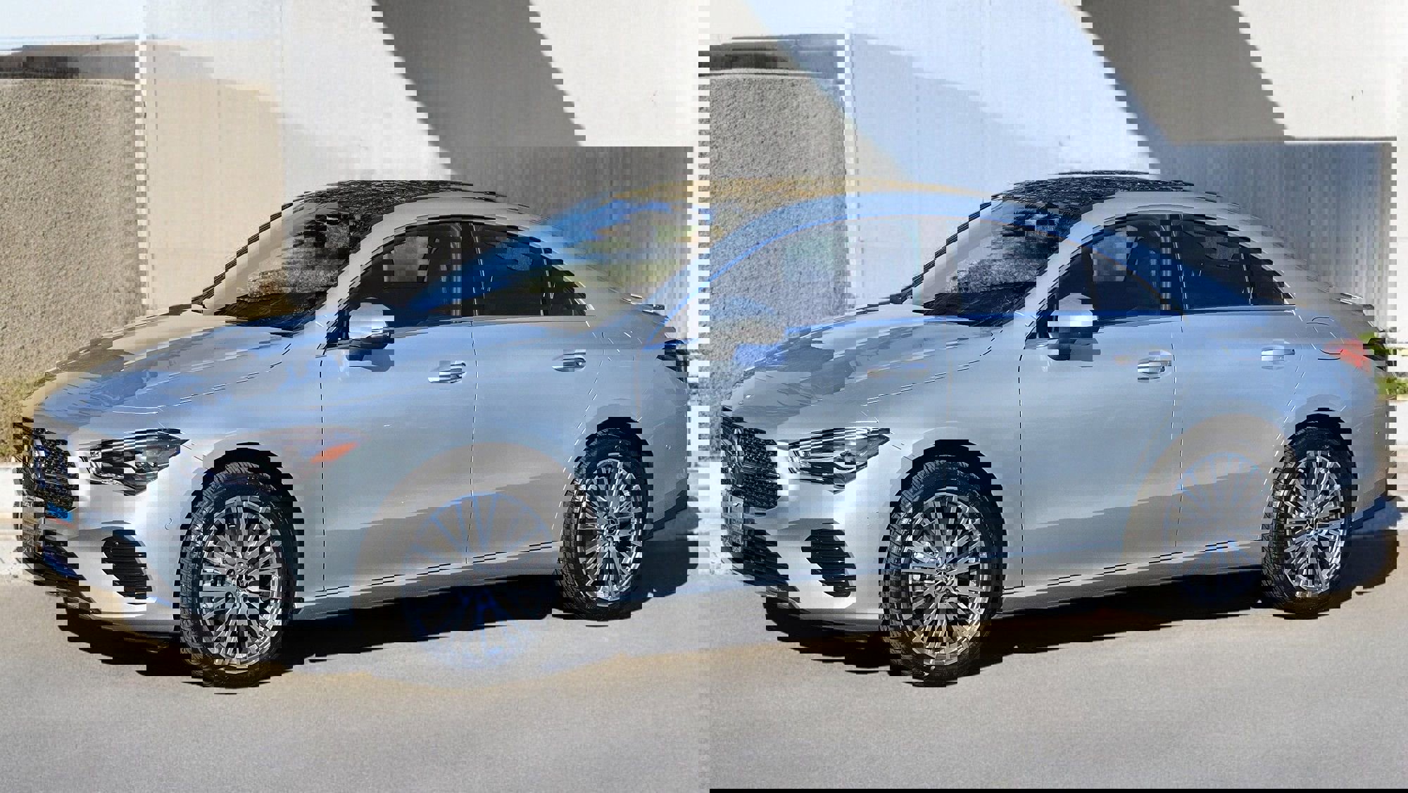 Used 2025 Mercedes-Benz CLA 250 4MATIC image 11