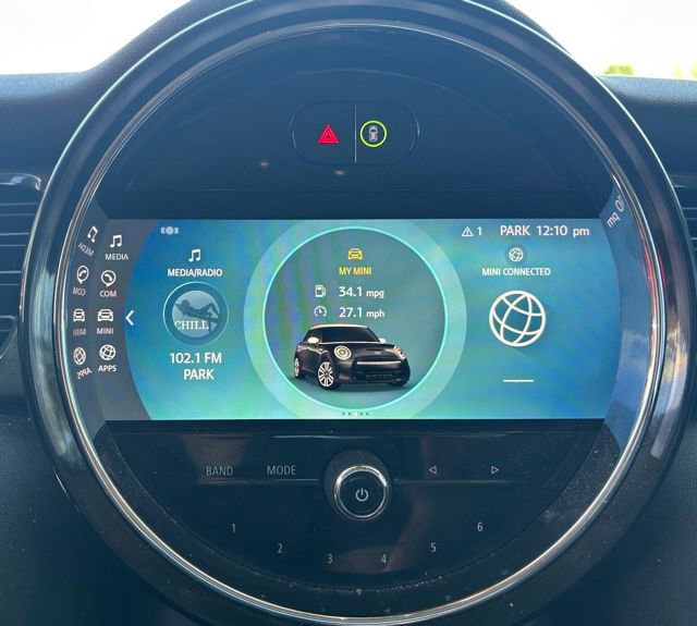 Used 2022 MINI Cooper 4-Door Hardtop image 18