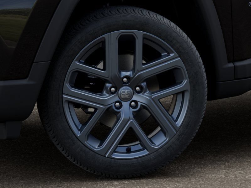 New 2026 Jeep Compass Latitude AWD/4WD image 8