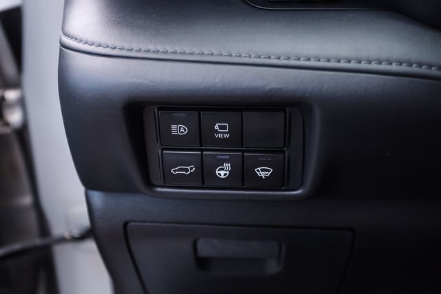 Used 2020 Toyota Highlander Platinum AWD/4WD image 42