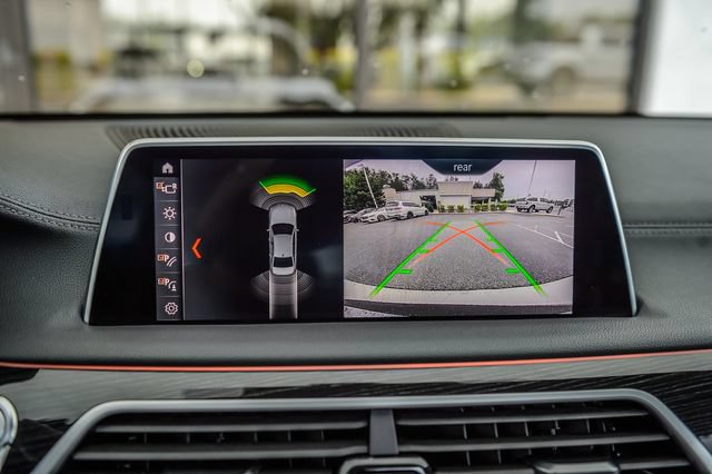 Used 2019 BMW 740i w/ M Sport Package RWD image 19