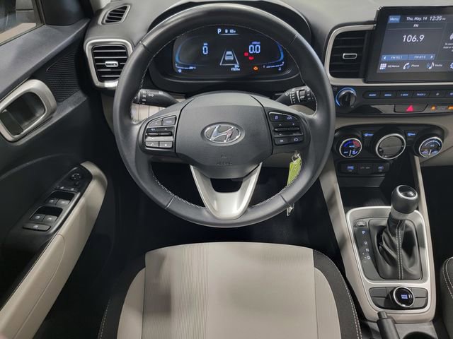 Used 2023 Hyundai Venue SEL w/ Cargo Package FWD image 24