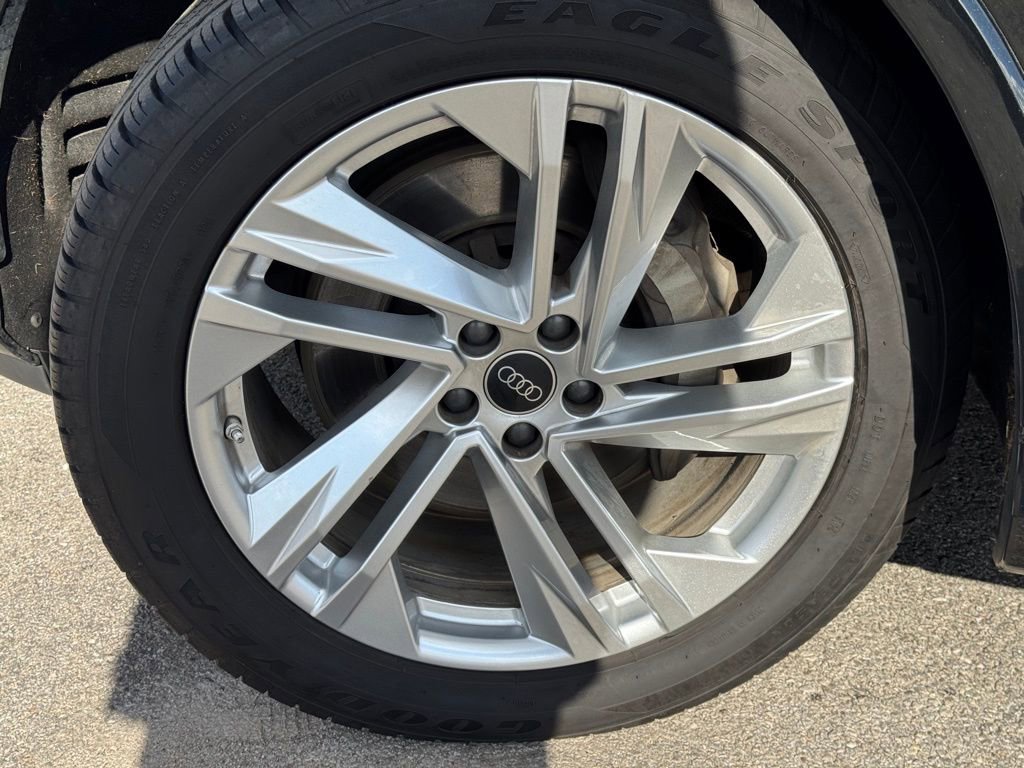 Used 2024 Audi Q7 3.0T Premium Plus AWD/4WD image 7