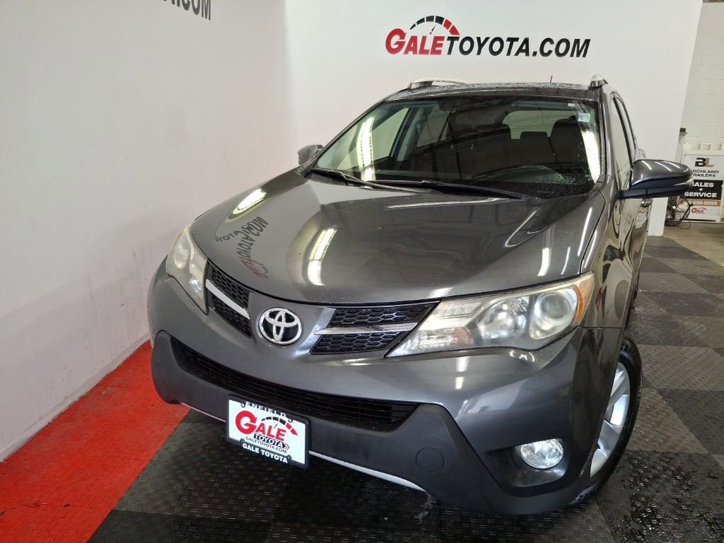 Used 2013 Toyota RAV4 XLE image 3