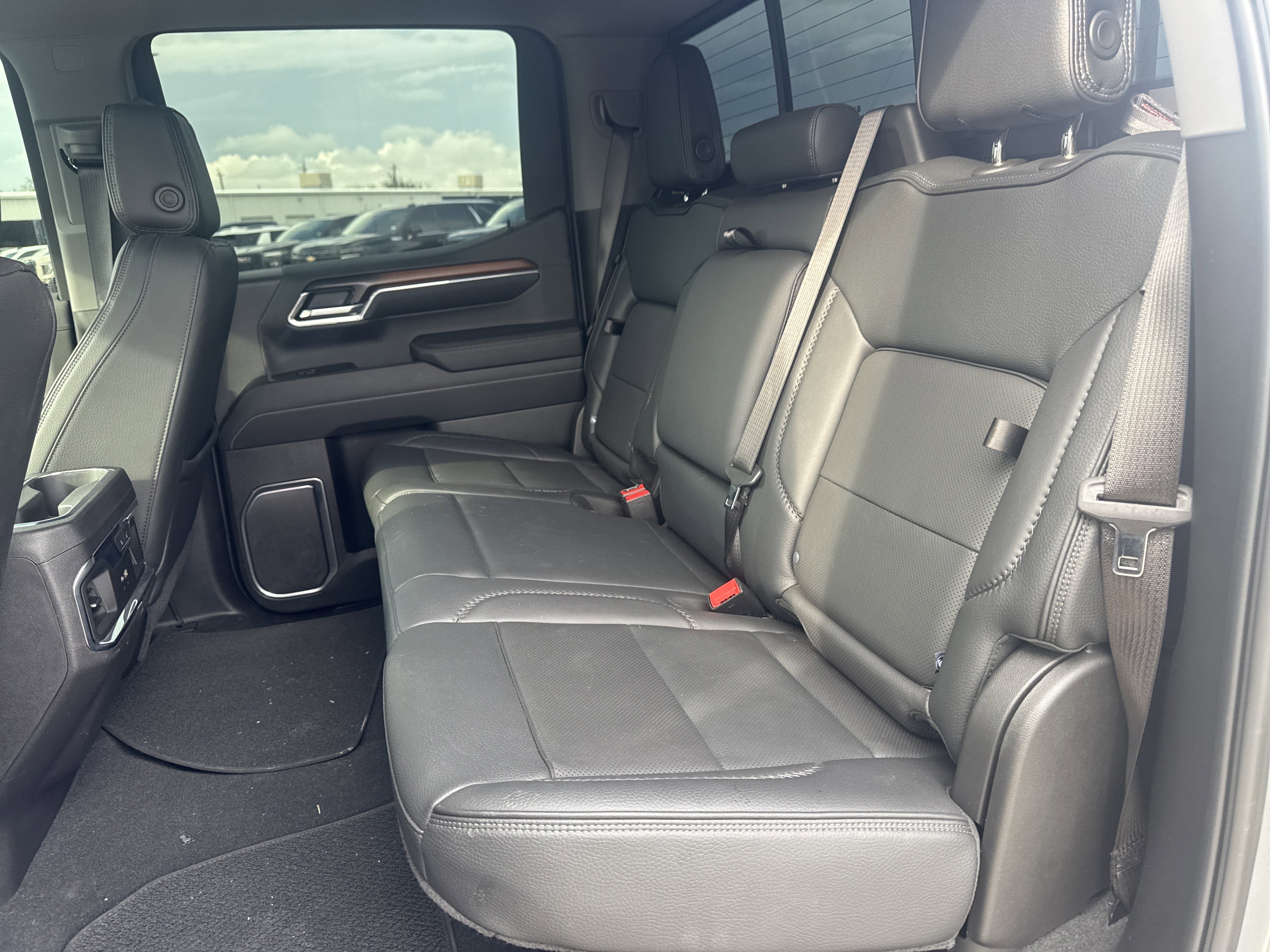 Used 2025 GMC Sierra 1500 Denali w/ Denali Reserve Package RWD image 8