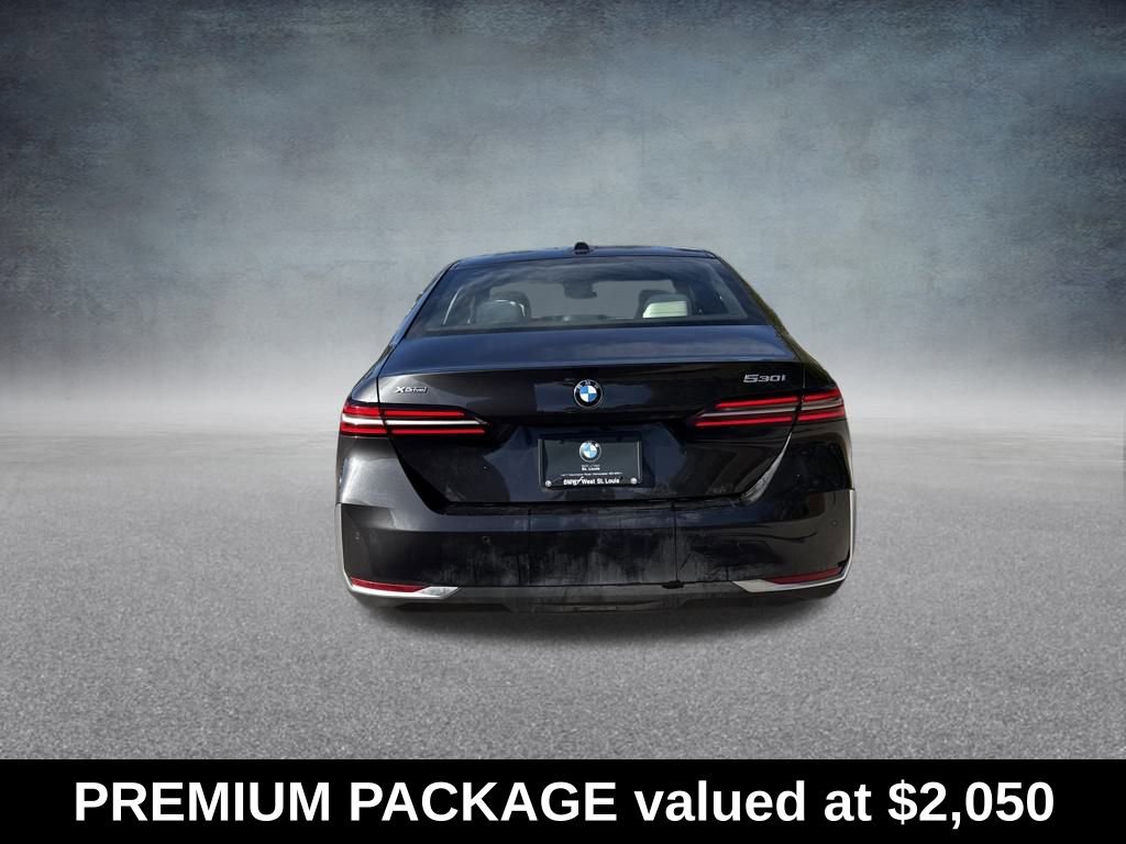 Used 2025 BMW 530i xDrive w/ Premium Package image 4