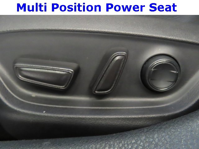 Used 2020 Toyota Camry SE image 19