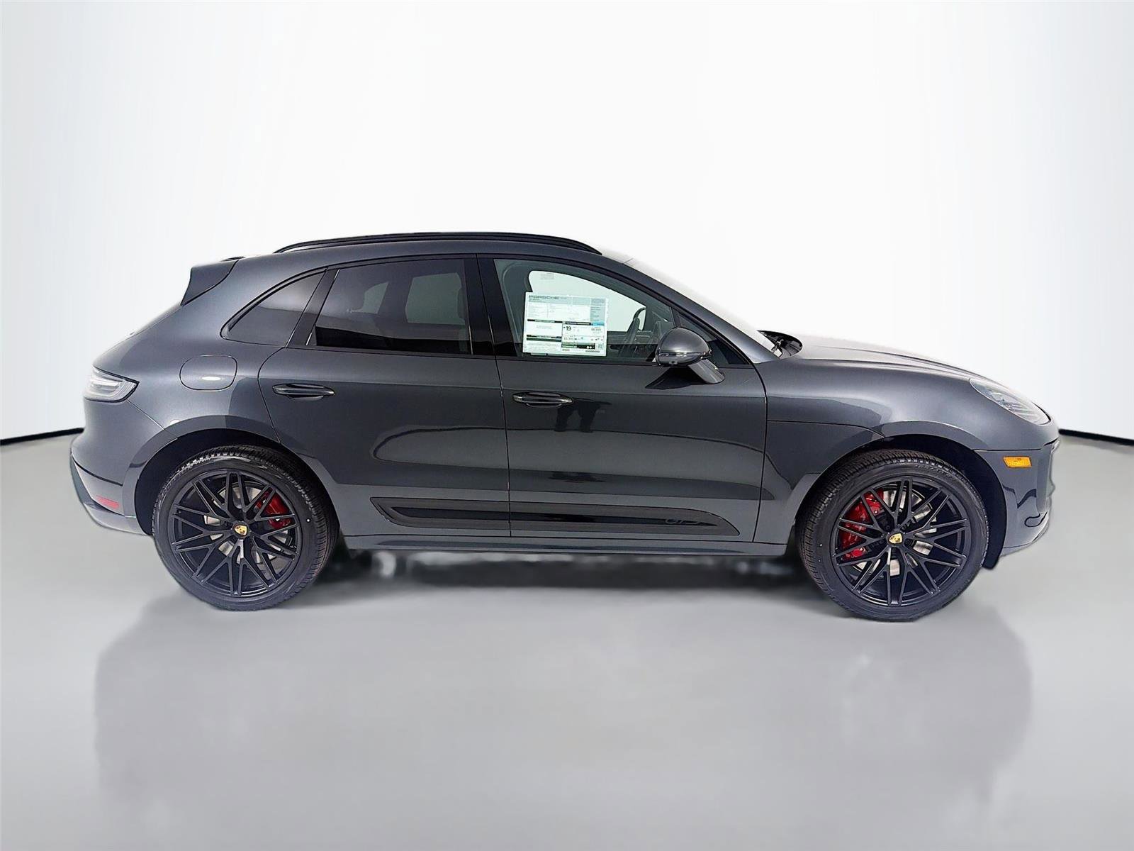 New 2026 Porsche Macan GTS image 29