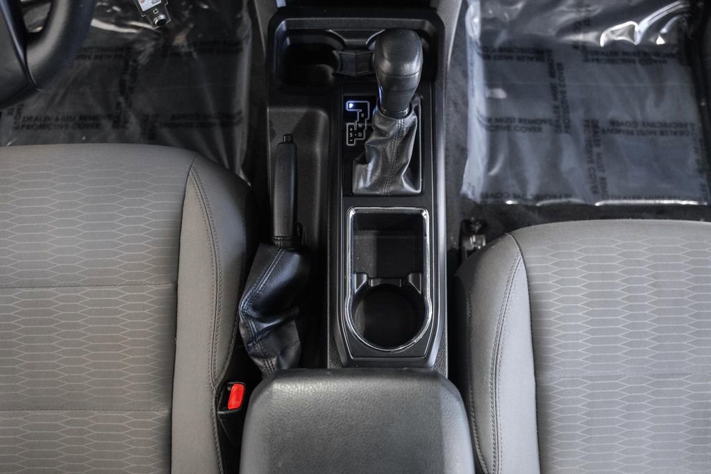 Used 2016 Toyota Tacoma SR5 image 19