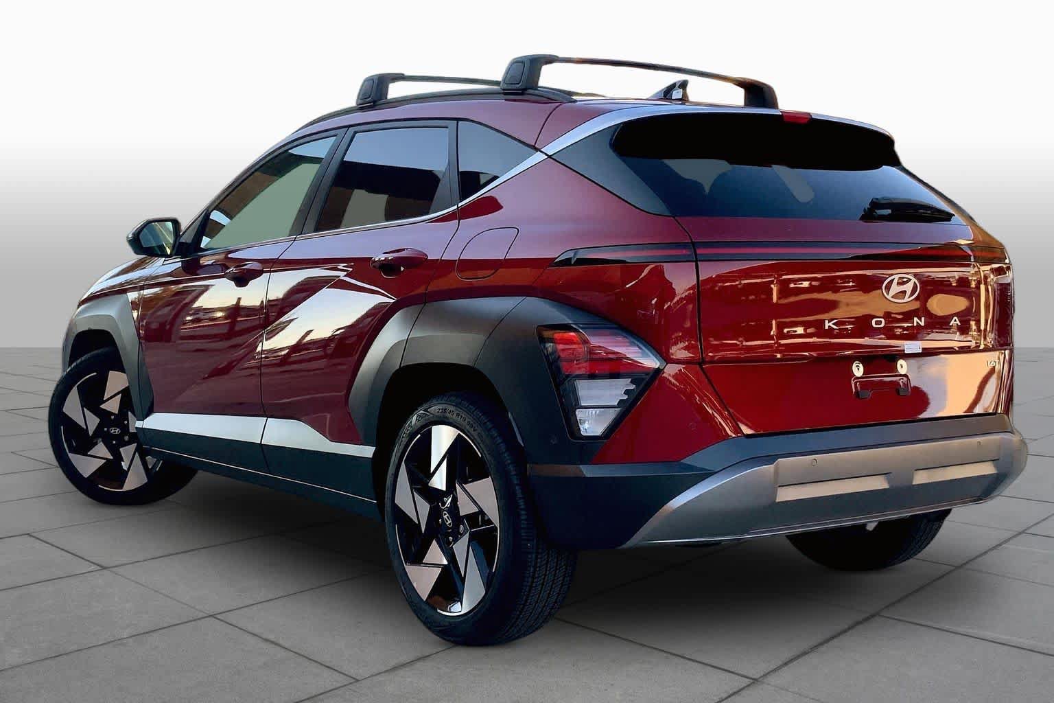 Used 2025 Hyundai Kona Limited FWD image 12